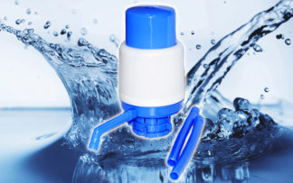 Bomba manual Azul